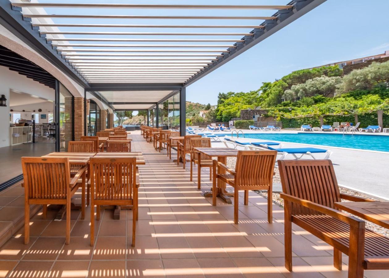 Hotel Calina Cadaques Luaran gambar