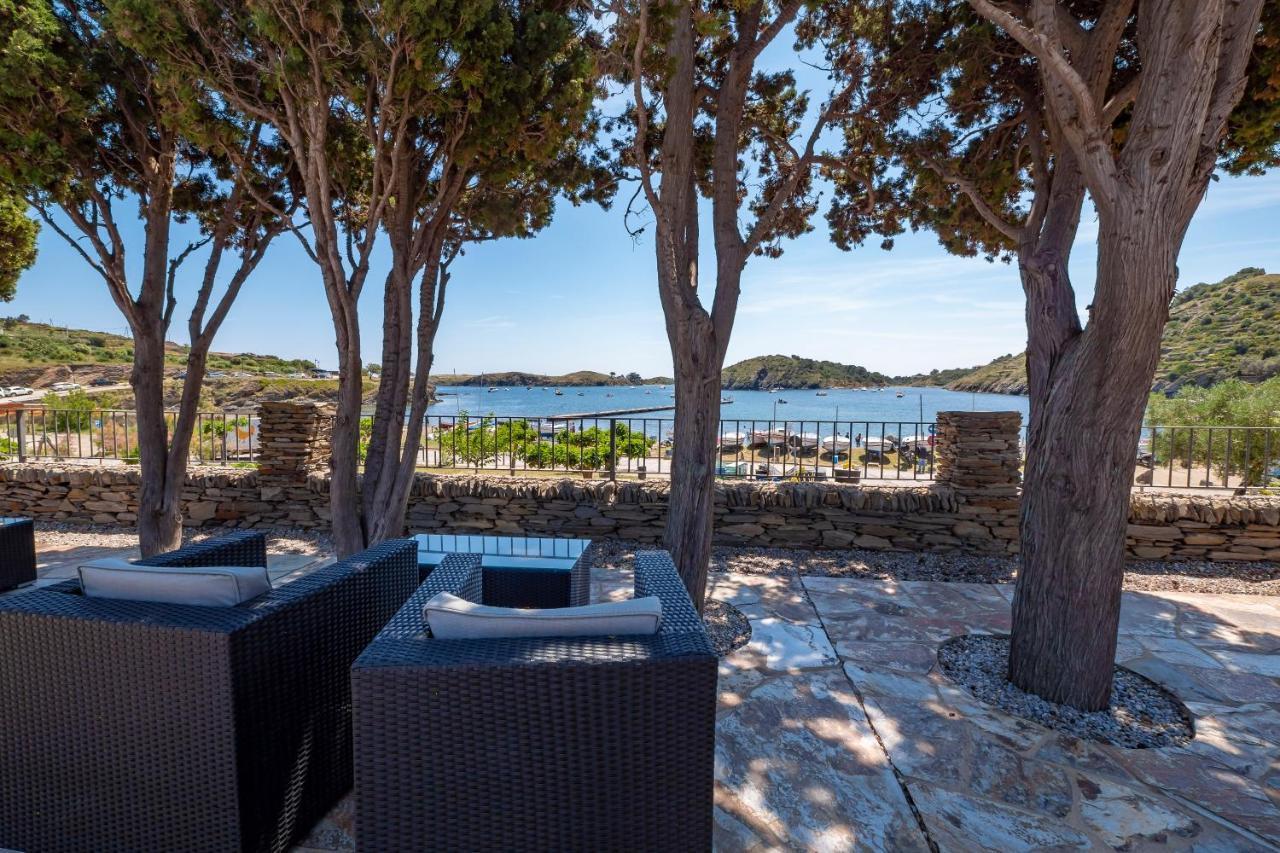 Hotel Calina Cadaques Luaran gambar