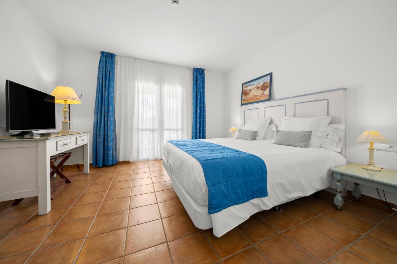 Hotel Calina Cadaques Luaran gambar