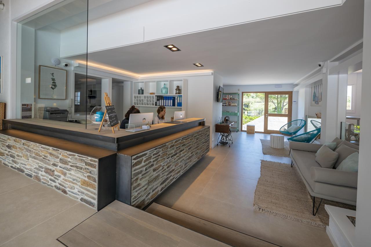 Hotel Calina Cadaques Luaran gambar