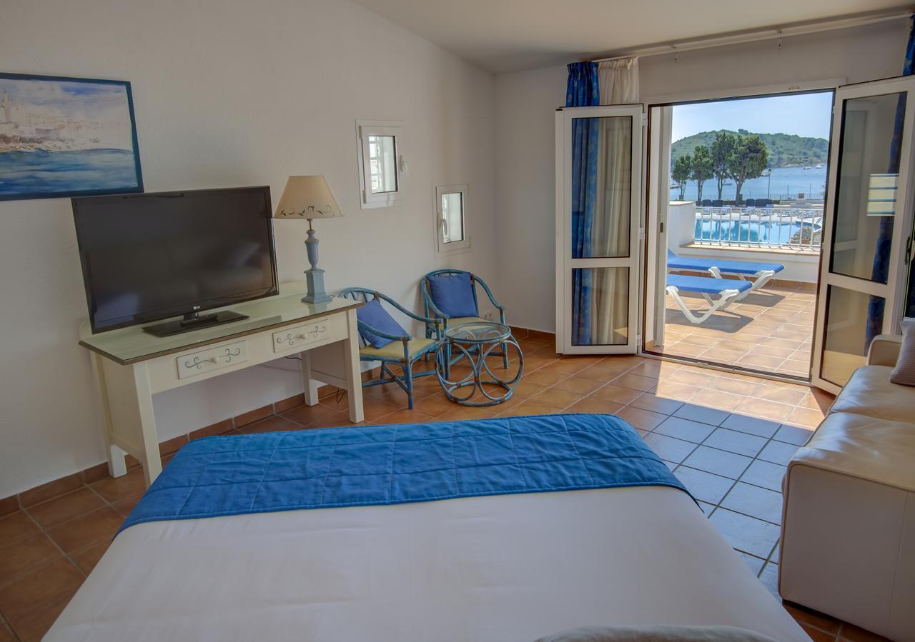 Hotel Calina Cadaques Luaran gambar